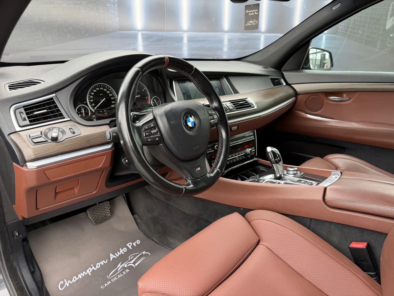 BMW 5 Gran Turismo M-Packet XDrive, снимка 7 - Автомобили и джипове - 55652676