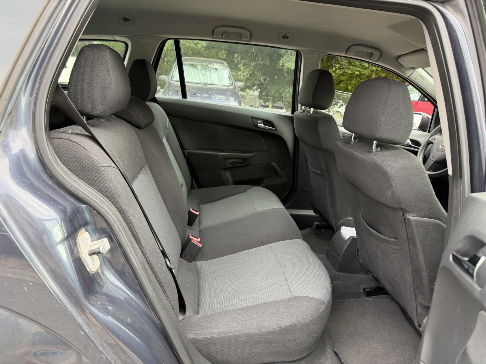 Opel Astra, снимка 12 - Автомобили и джипове - 55660297