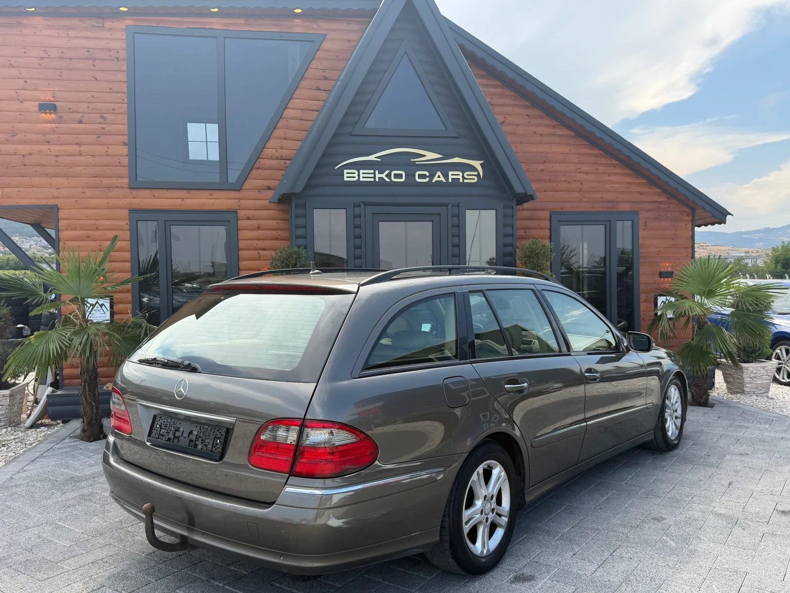 Mercedes-Benz E 200 Нов внос от Белгия!, снимка 5 - Автомобили и джипове - 55938327