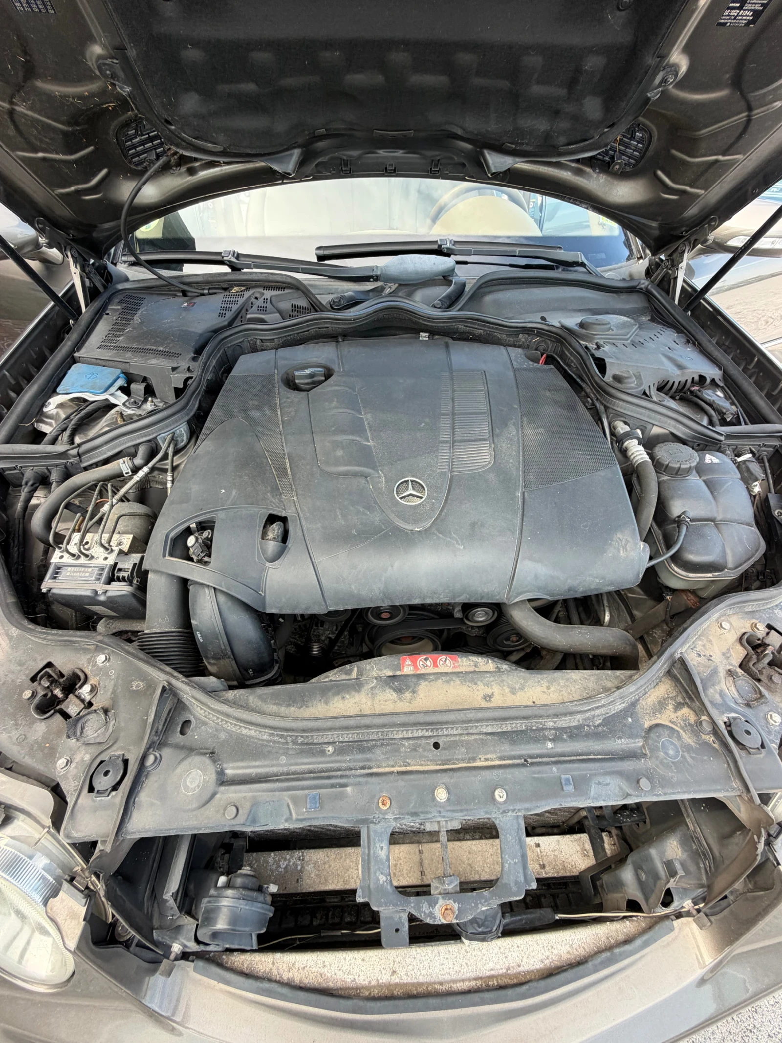 Mercedes-Benz E 200 Нов внос от Белгия!, снимка 9 - Автомобили и джипове - 55938327