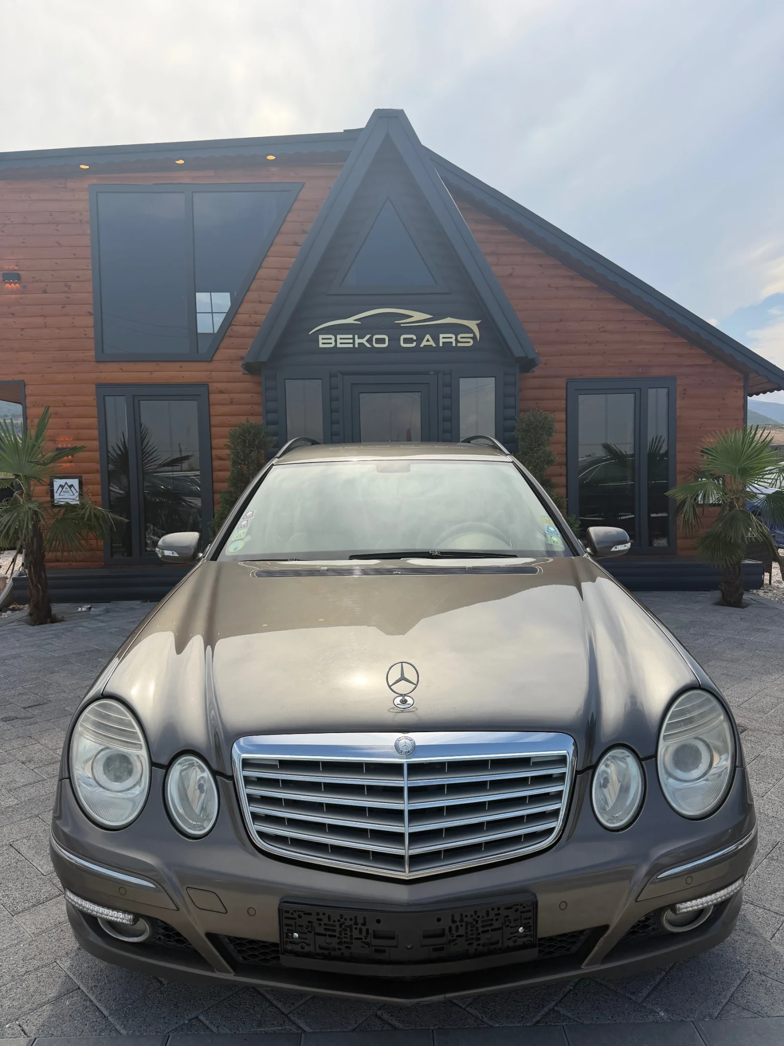 Mercedes-Benz E 200 Нов внос от Белгия!, снимка 2 - Автомобили и джипове - 55938327