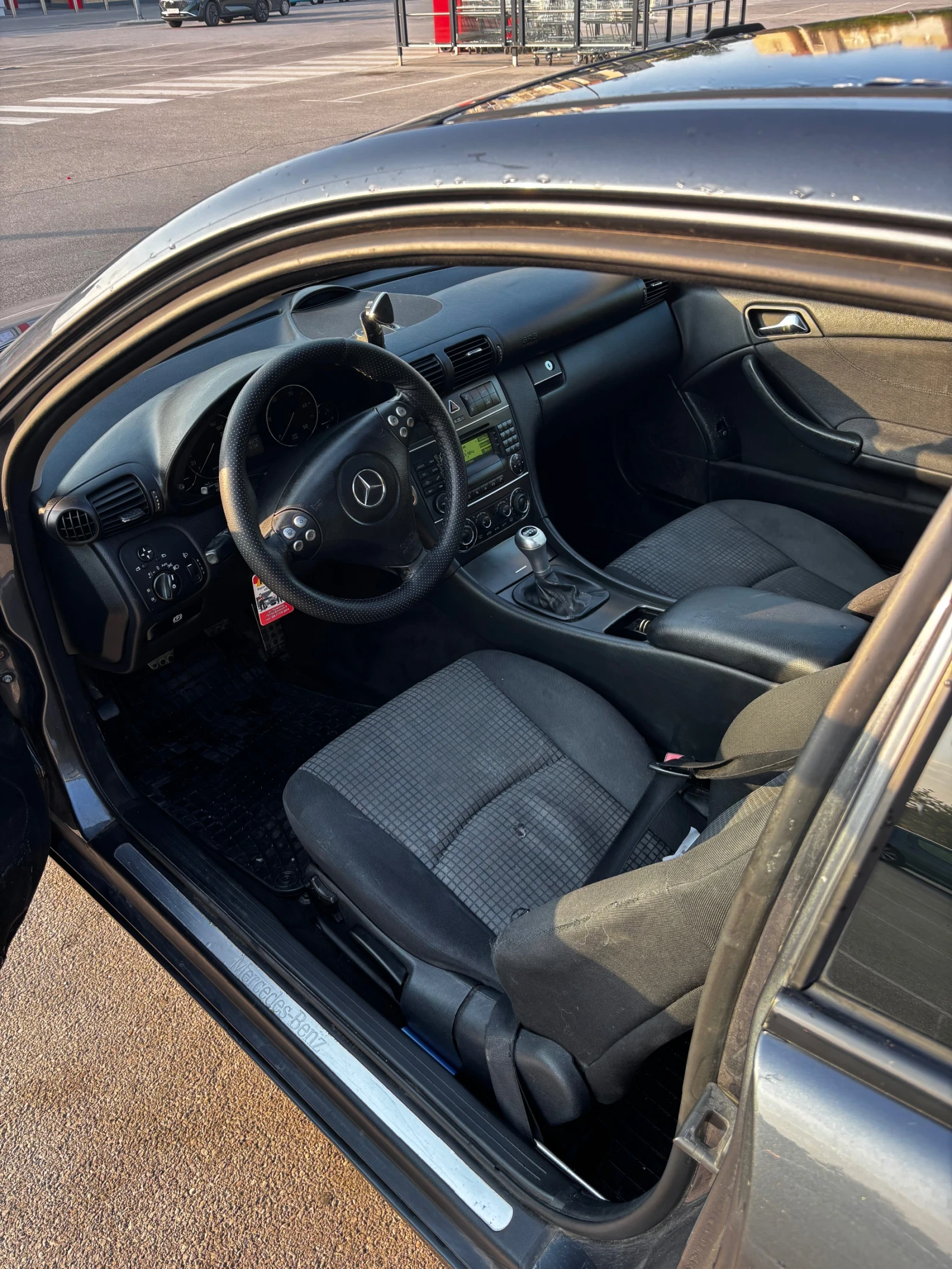 Mercedes-Benz C 200, снимка 6 - Автомобили и джипове - 55985718