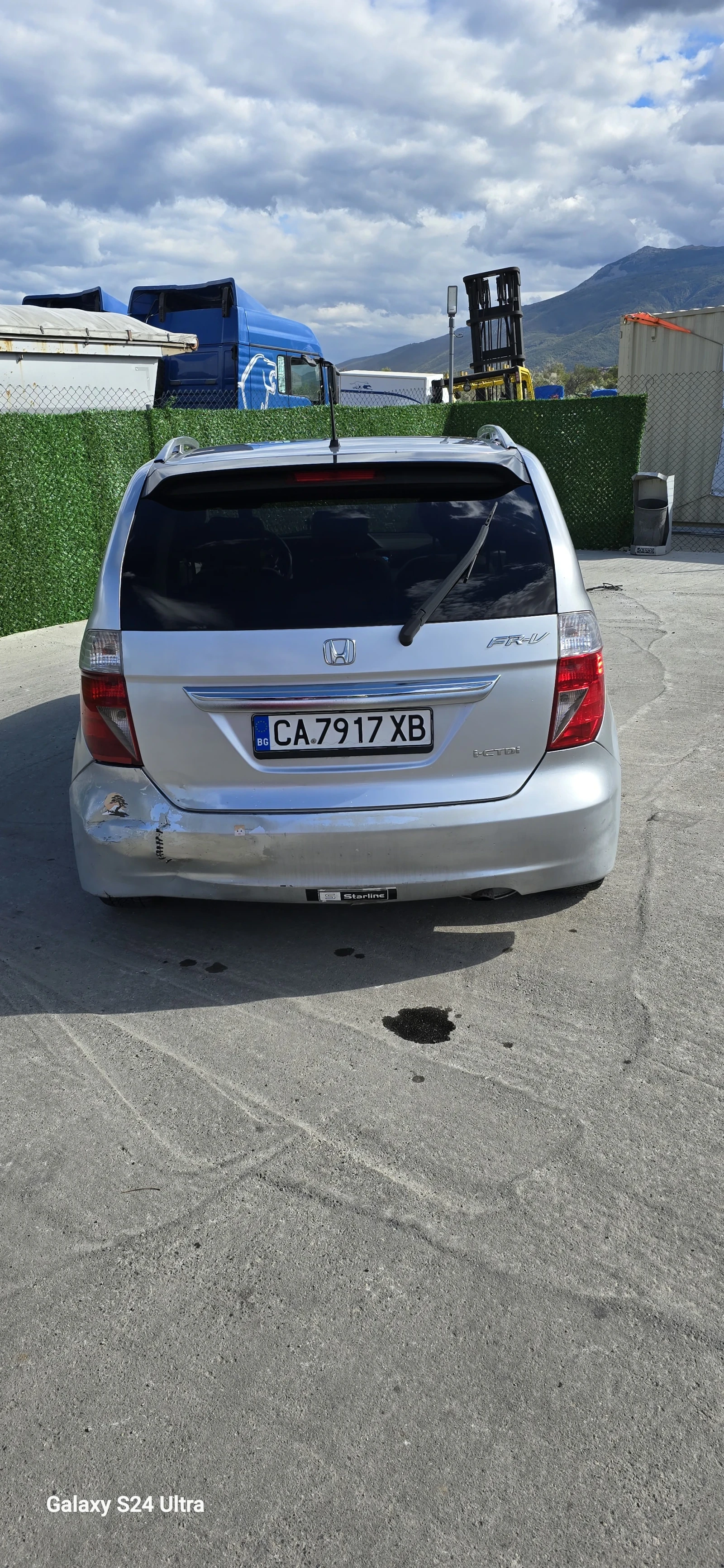 Honda Fr-v, снимка 7 - Автомобили и джипове - 56201872