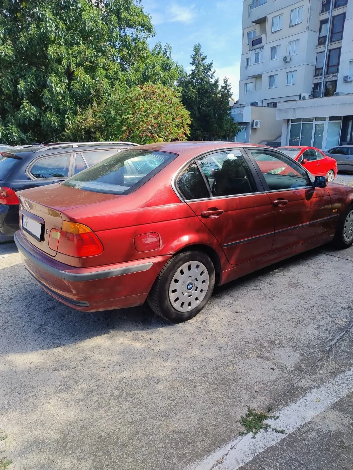 BMW 320, снимка 3 - Автомобили и джипове - 56211619