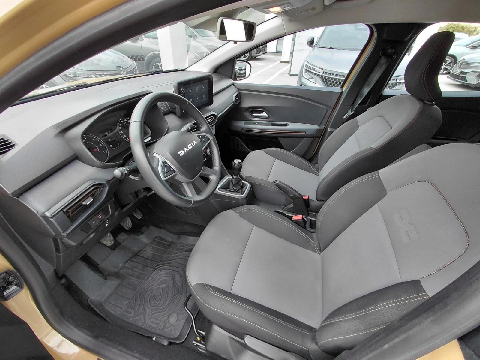 Dacia Sandero Stepway/Expression / 100к.с/Газ/Бензин, снимка 12 - Автомобили и джипове - 56258891