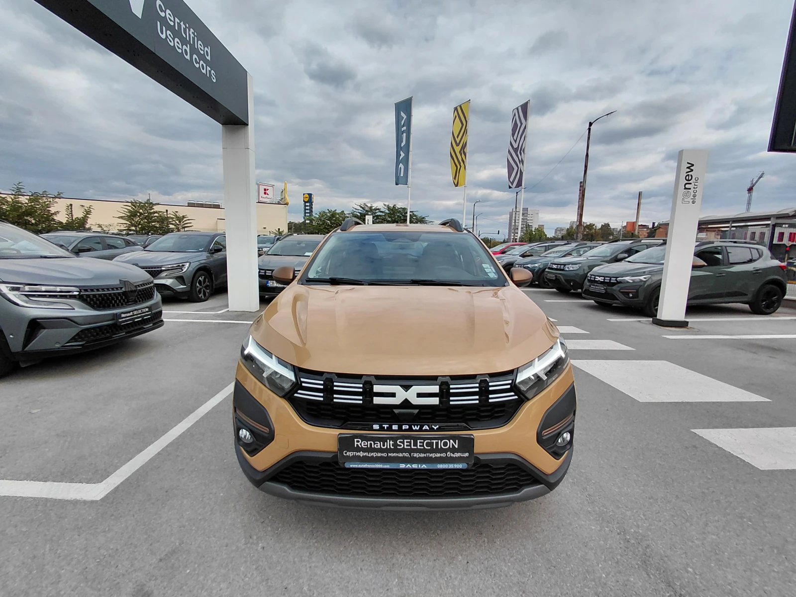Dacia Sandero Stepway/Expression / 100к.с/Газ/Бензин, снимка 2 - Автомобили и джипове - 56258891