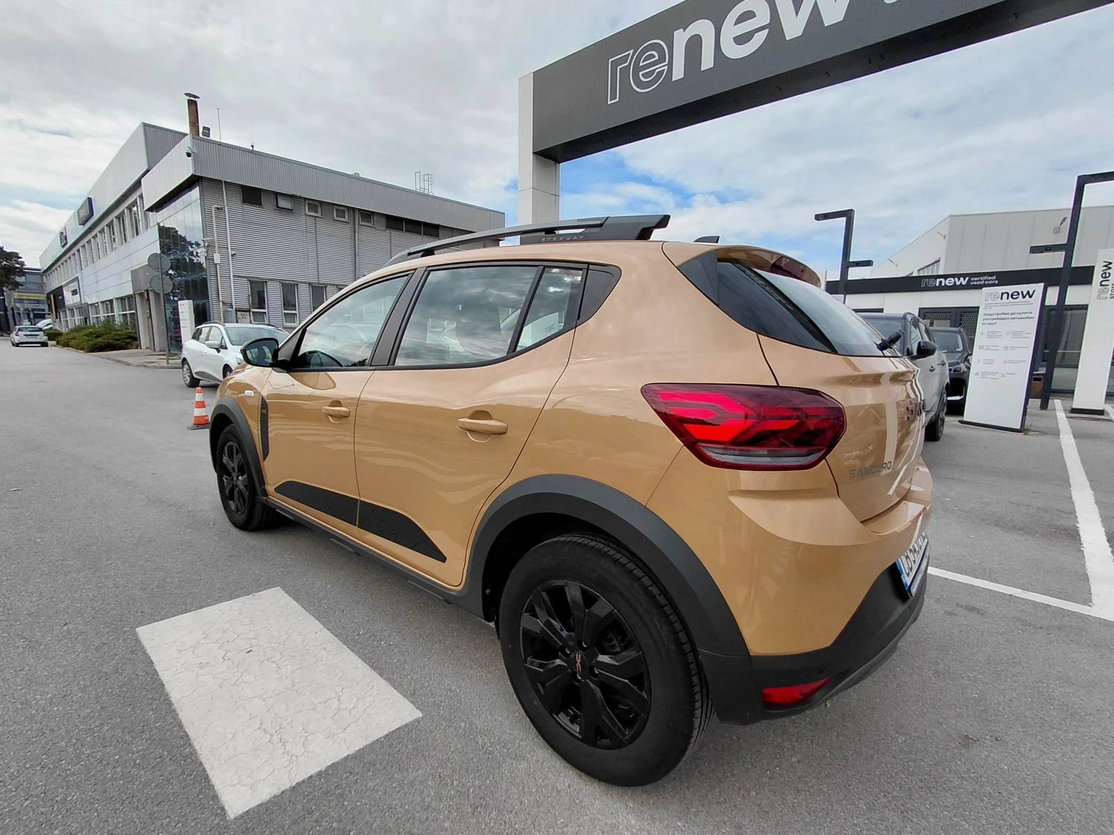 Dacia Sandero Stepway/Expression / 100к.с/Газ/Бензин, снимка 5 - Автомобили и джипове - 56258891