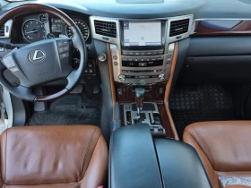 Lexus LX 570 5.7L  4WD 4DR / CARFAX / , снимка 10