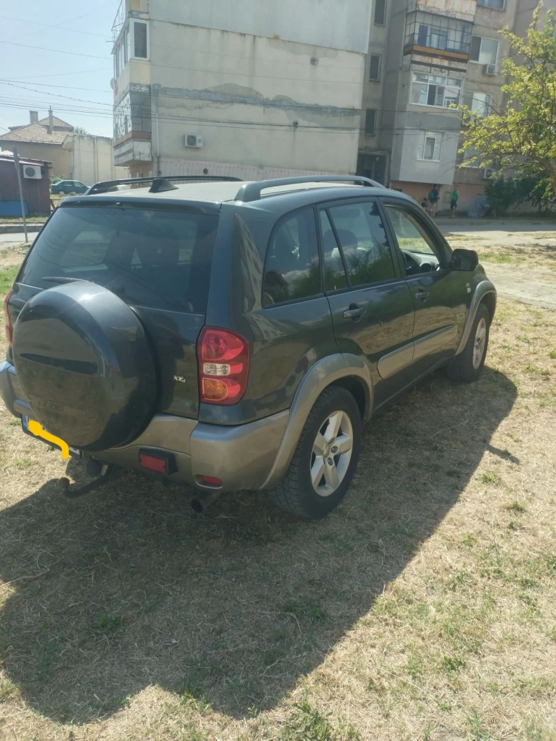 Toyota Rav4 2.0, снимка 4 - Автомобили и джипове - 47768830