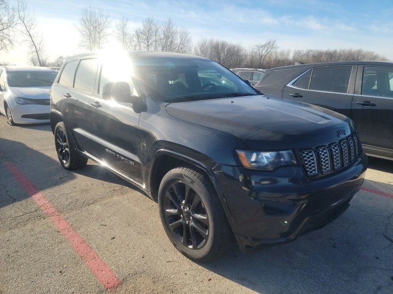 Jeep Grand cherokee ALTITUDE/CAMERA/МЪРТВА ТОЧКА/KEYLESS/СТАВА ГАЗ!!!, снимка 3 - Автомобили и джипове - 48404041