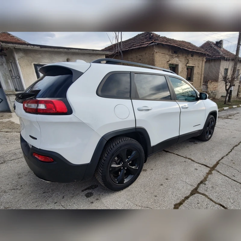 Jeep Cherokee, снимка 5 - Автомобили и джипове - 48582180