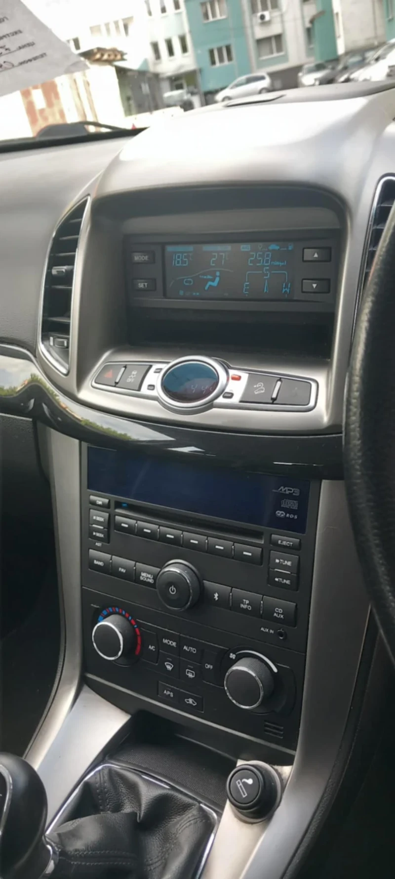 Chevrolet Captiva, снимка 8 - Автомобили и джипове - 52492873