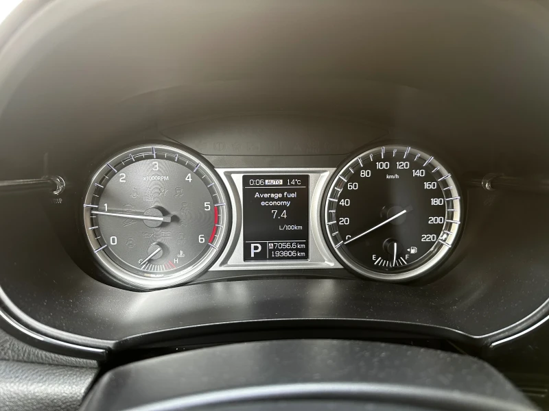 Suzuki Vitara, снимка 13 - Автомобили и джипове - 52130233