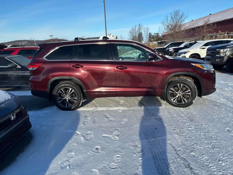 Toyota Highlander * LE * CARFAX * БЕЗ ПЪРВОНАЧАЛНА ВНОСКА, снимка 3 - Автомобили и джипове - 52673806