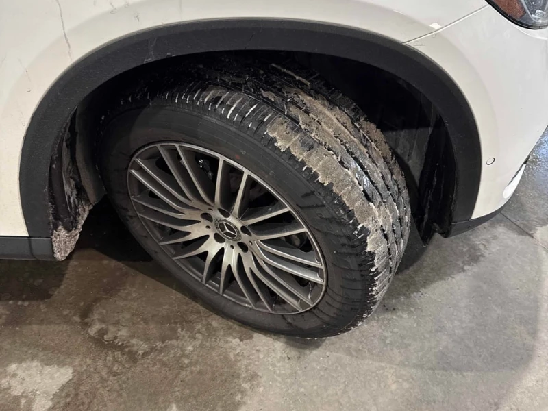 Mercedes-Benz GLC 300 * CARFAX * БЕЗ ПЪРВОНАЧАЛНА ВНОСКА, снимка 7 - Автомобили и джипове - 52681362