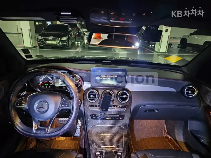 Mercedes-Benz GLC 43 AMG COUPE / HEAD UP / 360 / BURMESTER / ЦЕНА ДО БГ, снимка 5 - Автомобили и джипове - 55407386