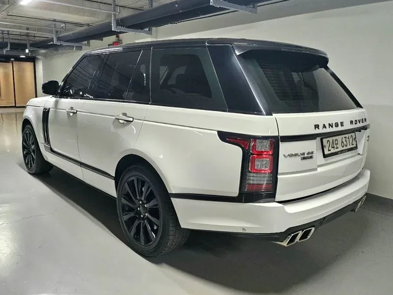 Land Rover Range rover 4.4 SDV8, снимка 4 - Автомобили и джипове - 55705797