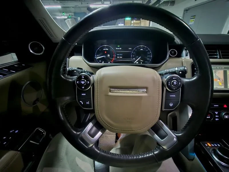 Land Rover Range rover 4.4 SDV8, снимка 10 - Автомобили и джипове - 55705797