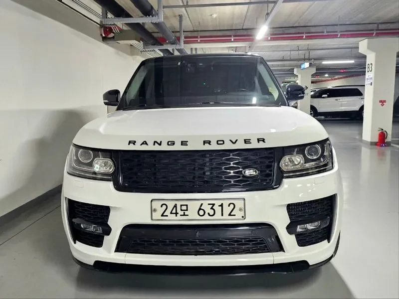 Land Rover Range rover 4.4 SDV8, снимка 2 - Автомобили и джипове - 55705797
