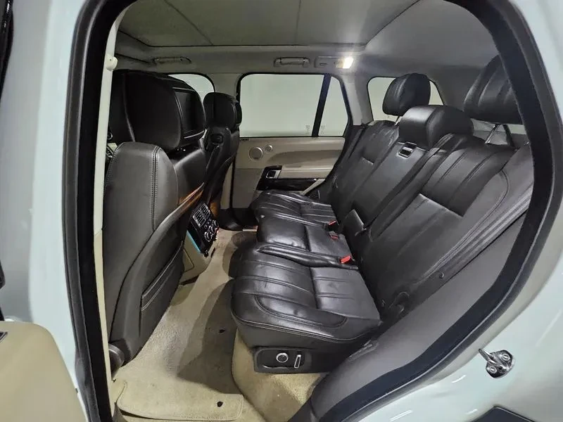 Land Rover Range rover 4.4 SDV8, снимка 12 - Автомобили и джипове - 55705797