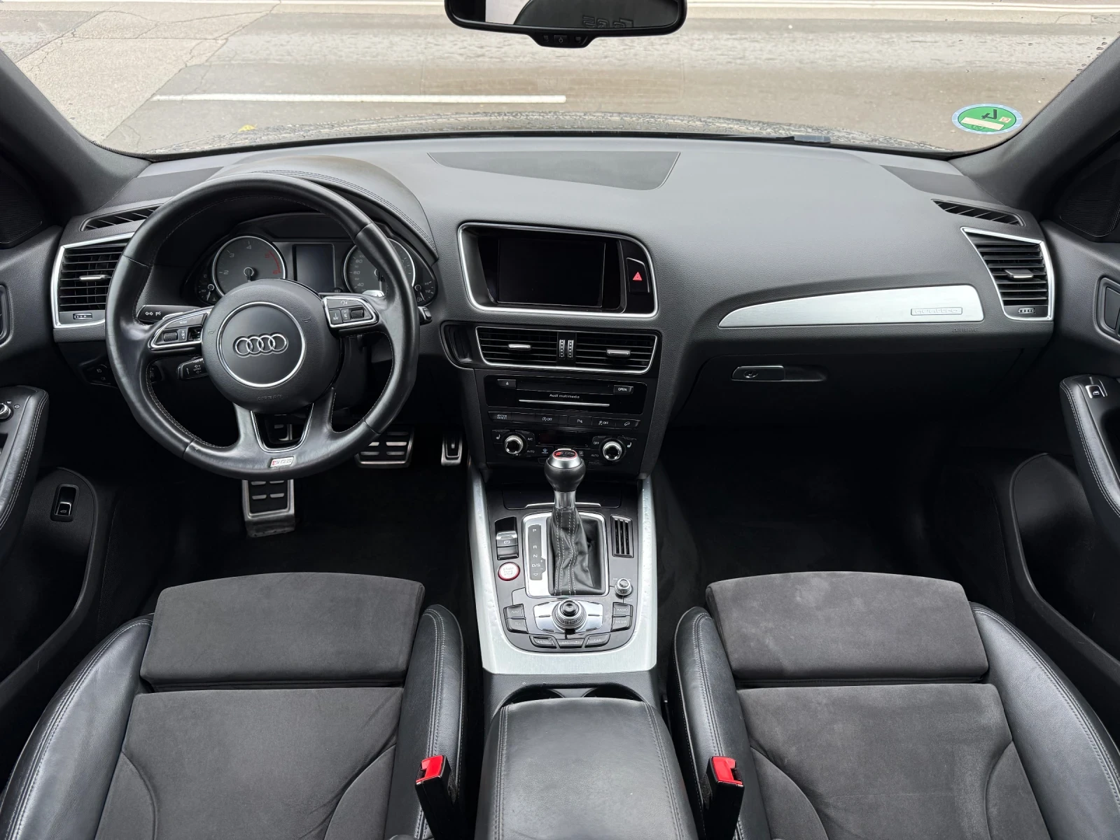 Audi SQ5 Competition - изображение 9