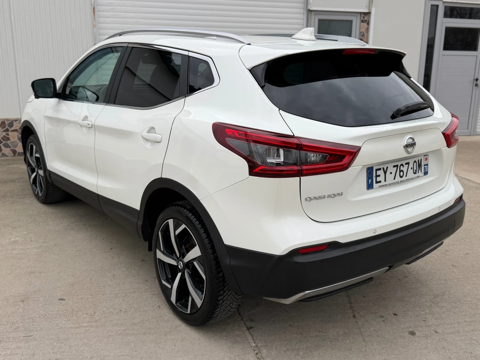Nissan Qashqai 1.2i PANORAMA* Key less* 360 Camera*  | Mobile.bg � ����������� 13