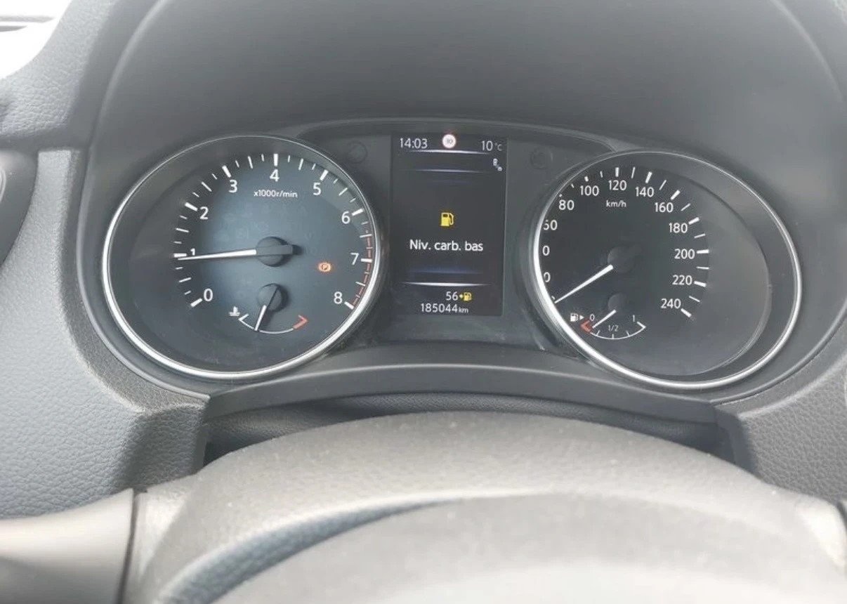 Nissan Qashqai 1.2i PANORAMA* Key less* 360 Camera*  - изображение 5