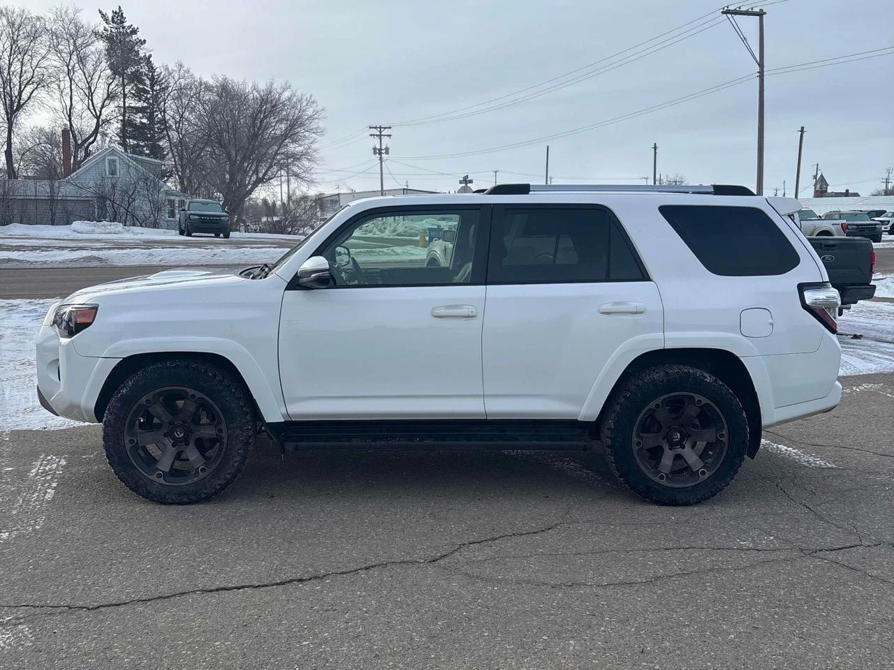 Toyota 4runner SR5* 4.0* Подгреви* Шибедах* Камера, снимка 2 - Автомобили и джипове - 53865180