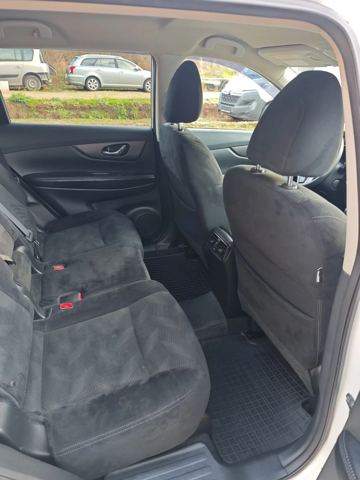 Nissan Rogue 2.5 Бензин/Газ 4х4, снимка 8 - Автомобили и джипове - 54323880