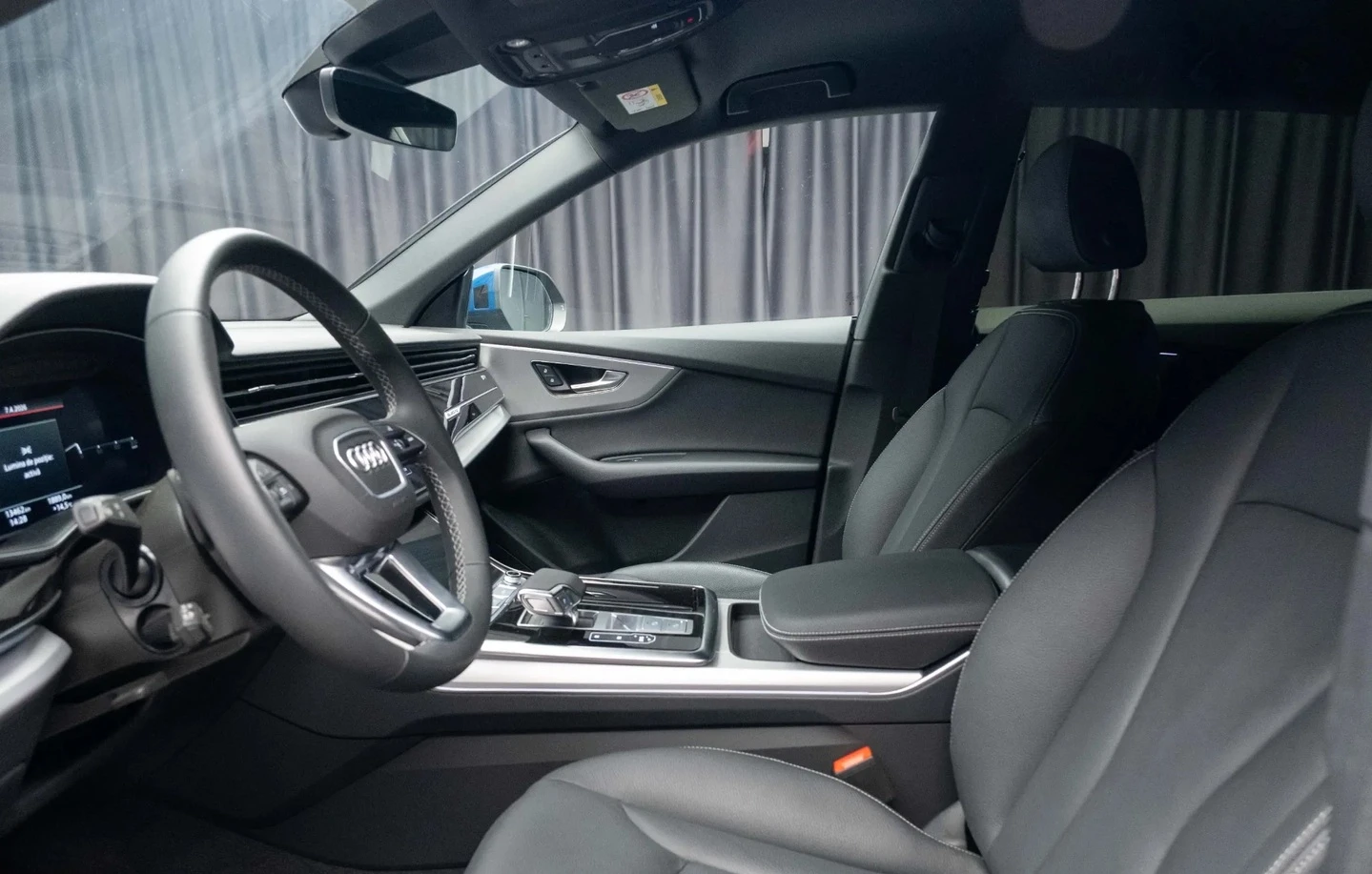 Audi Q8 3.0 Quattro I-HEV S-Line, снимка 4 - Автомобили и джипове - 54846829