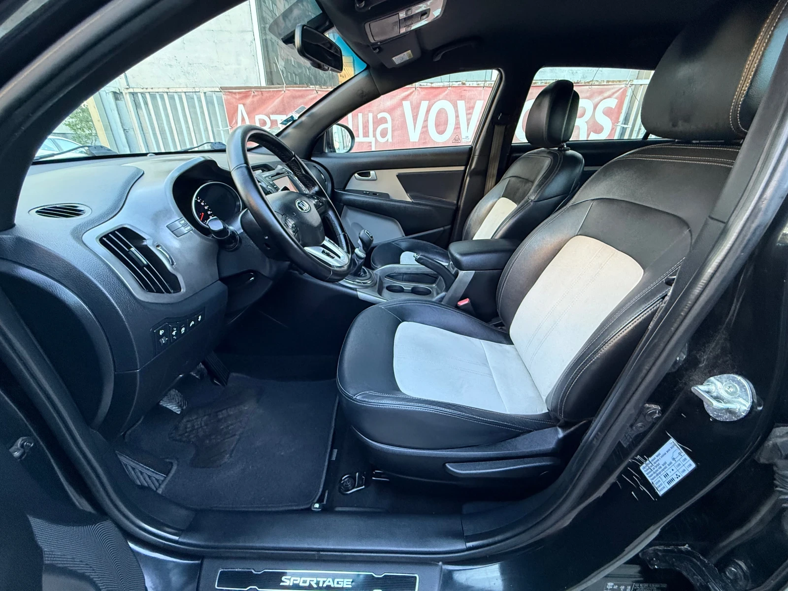 Kia Sportage 1.7crdi-116к.с Новия Фейс Камера Кожа Алкантара, снимка 7 - Автомобили и джипове - 54979158
