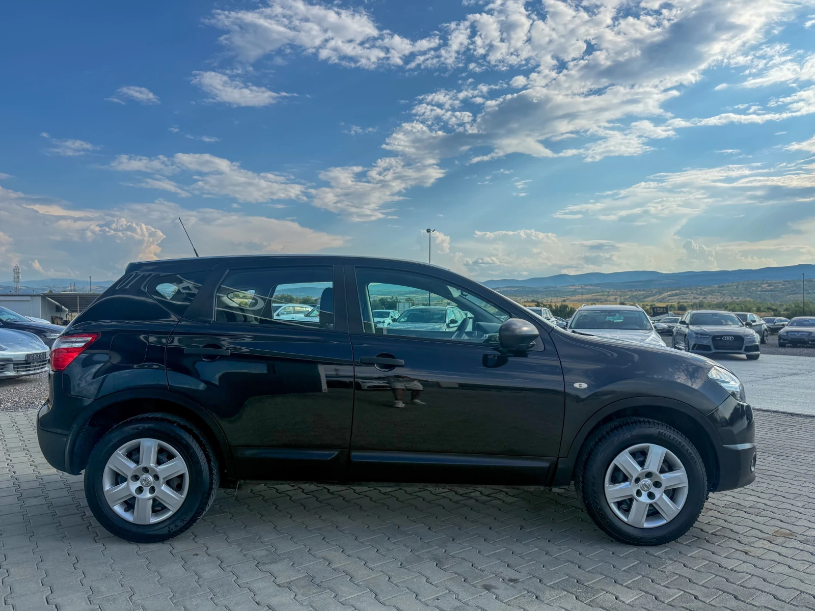 Nissan Qashqai 1.6 ГАЗ ЛИЗИНГ, снимка 4 - Автомобили и джипове - 55045839