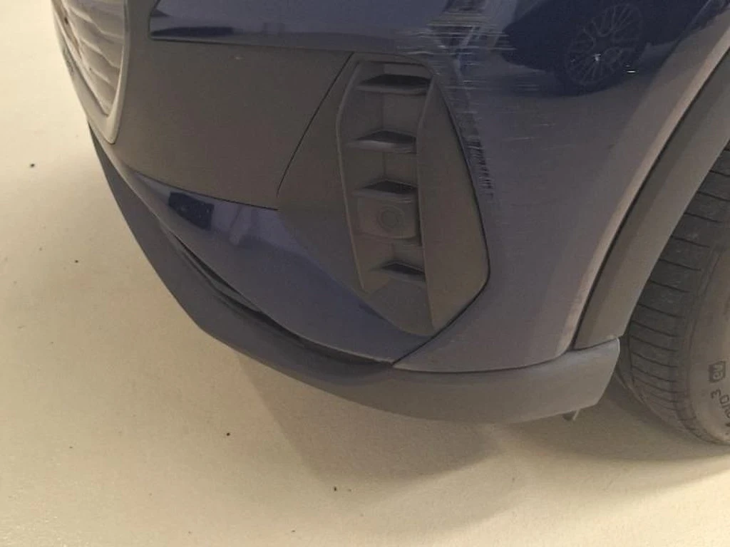 Audi Q4 E-TRON 40 , снимка 8 - Автомобили и джипове - 56047724