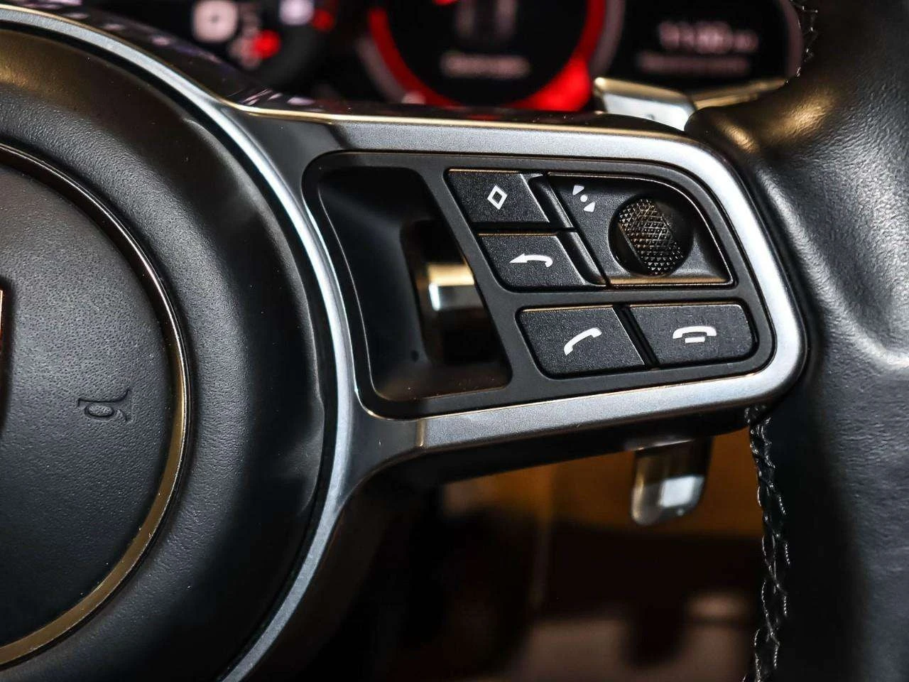 Porsche Cayenne * AWD * АВТОКРЕДИТ * ГЛАВНО ПРЕДСТАВИТЕЛСТВО, снимка 12 - Автомобили и джипове - 56083089
