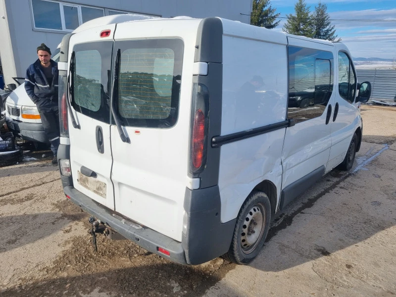 Renault Trafic 1.9dci-101ks-2006god-На части!!!, снимка 9 - Бусове и автобуси - 47402326