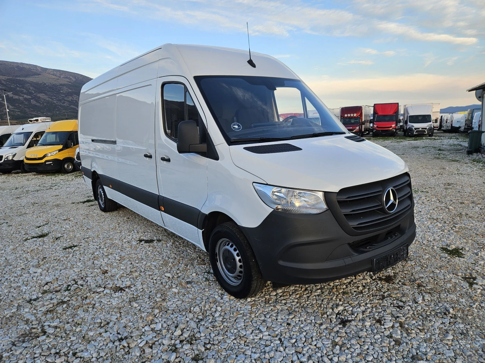 Mercedes-Benz Sprinter 316 Макси, Нави - изображение 7