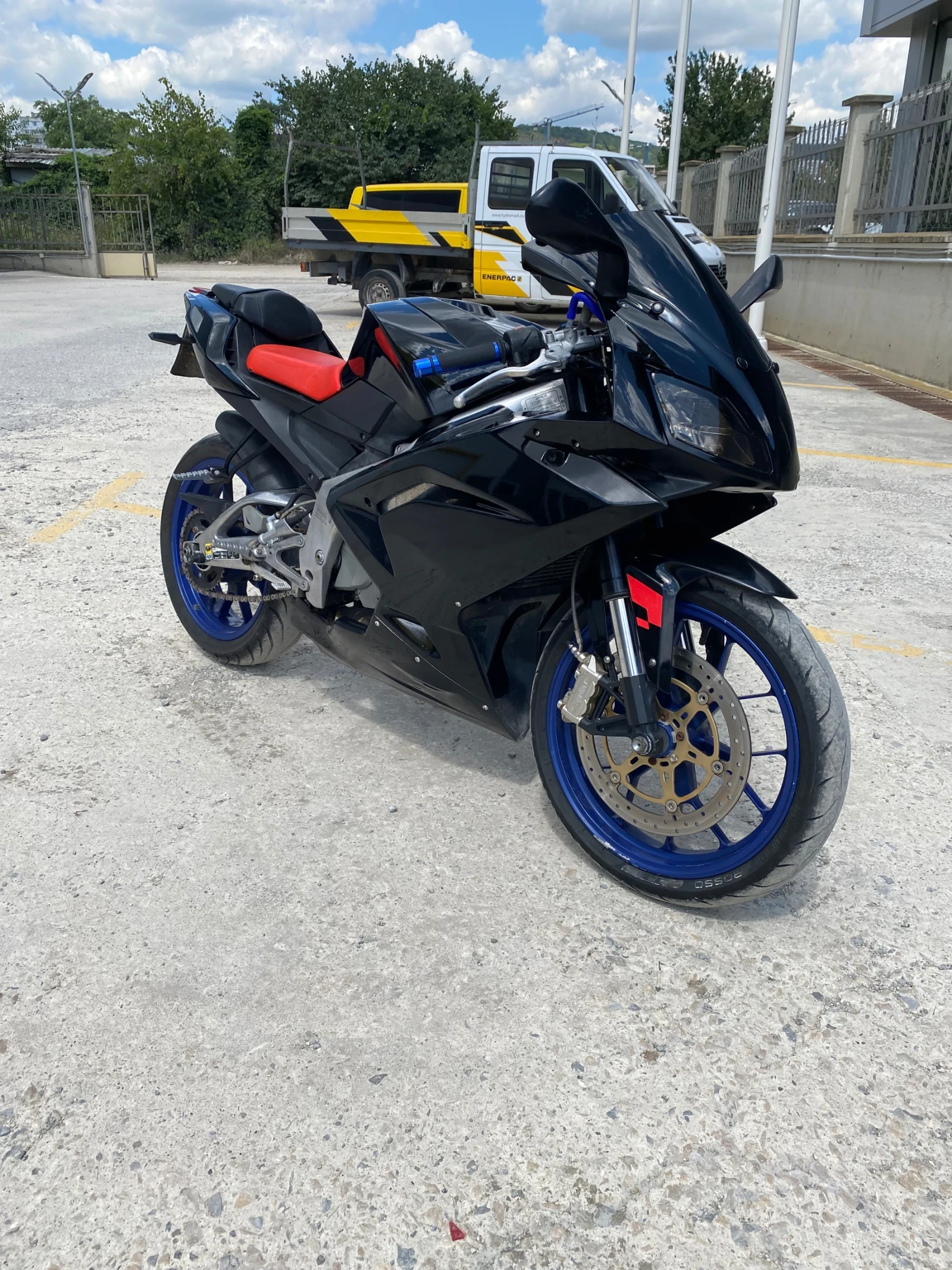 Aprilia Rs 125 - изображение 2