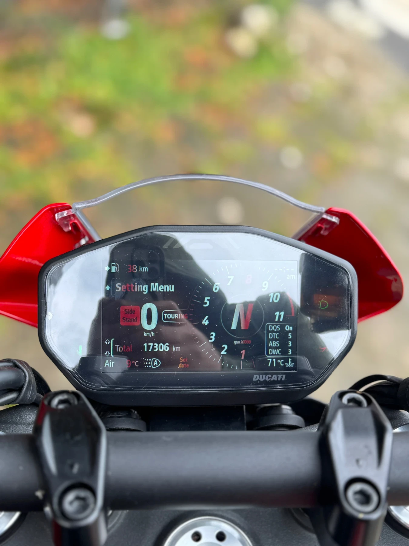 Ducati Monster 937 - изображение 9