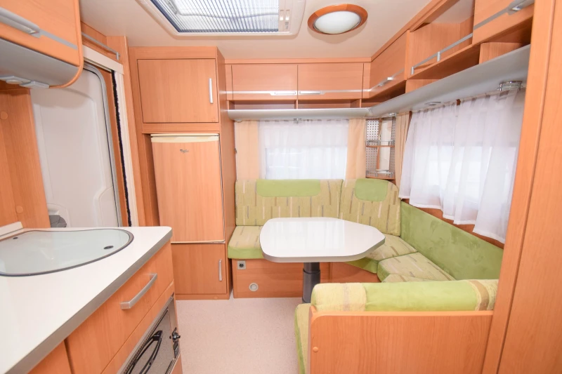 Каравана Wilk S3 450FS Birthday Edition+ Климатик/Форселт, снимка 8 - Каравани и кемпери - 52998965