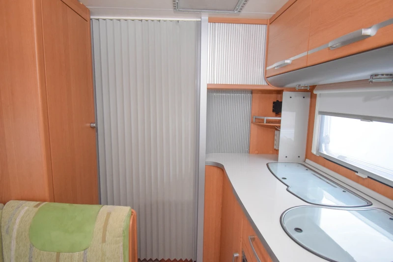 Каравана Wilk S3 450FS Birthday Edition+ Климатик/Форселт, снимка 11 - Каравани и кемпери - 52998965