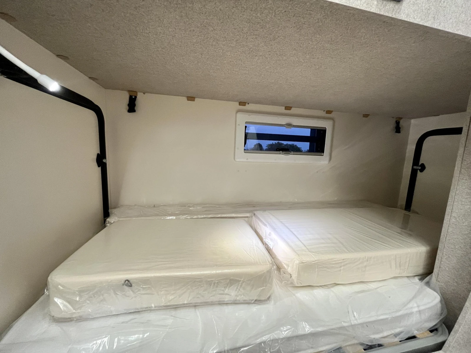  McLouis Glamys 7  Ducato  | Mobile.bg   12