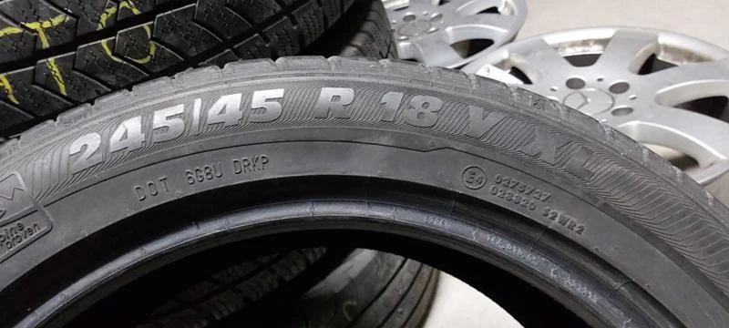 Гуми Летни 245/45R18, снимка 5 - Гуми и джанти - 30949760