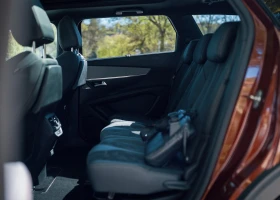 Обява за продажба на Peugeot 5008 GT Black Optic Package ~78 000 лв. - изображение 8