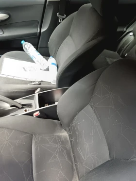 Обява за продажба на Toyota Auris 1.4 D4D ~3 700 лв. - изображение 6