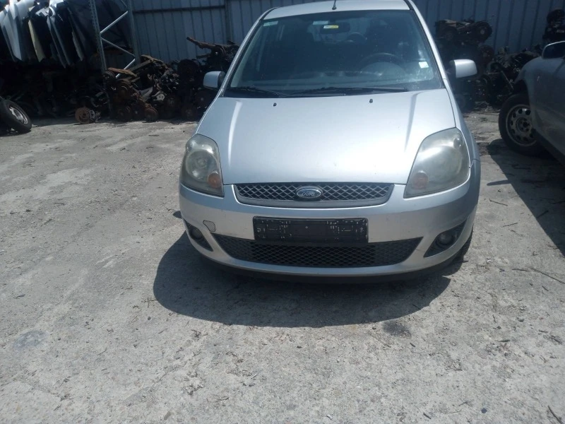 Ford Fiesta 1.4 TDCI, снимка 2 - Автомобили и джипове - 41443937