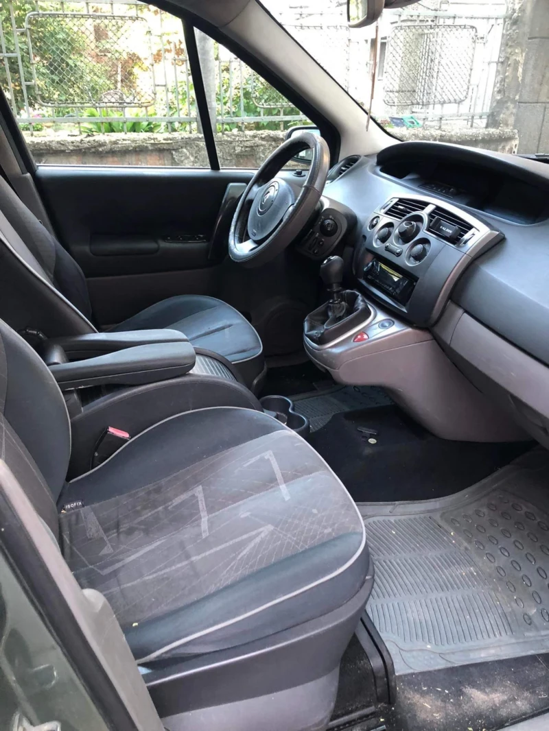 Renault Scenic, снимка 4 - Автомобили и джипове - 47219384