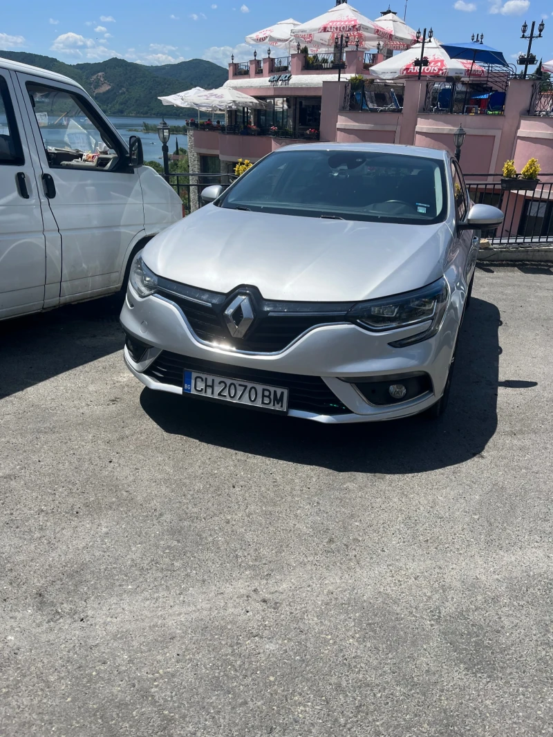 Renault Megane BOSE КОЖА МАСАЖ КАМЕРА НАВИГАЦИЯ FULL LED, снимка 3 - Автомобили и джипове - 51477279