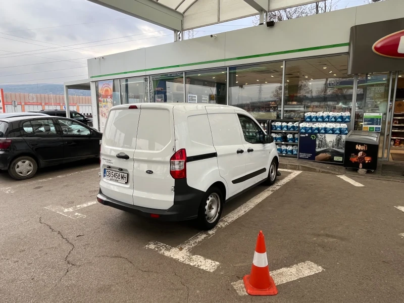 Ford Courier 1.5d/95к.с./Хладилен , снимка 4 - Автомобили и джипове - 48312451