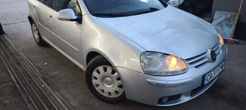 VW Golf 1.9 TDI 105k.c., снимка 3 - Автомобили и джипове - 49578565