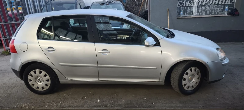 VW Golf 1.9 TDI 105k.c., снимка 4 - Автомобили и джипове - 49578565